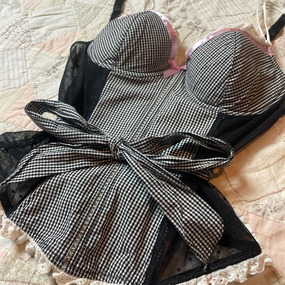 smart and sexy vintage y2k black and white checkered gingham emo corset top 38C - Picture 2 of 7